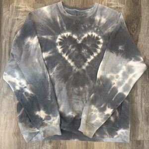 Urban Outfitters Black and Gray Heart Tie-Dye Sweater
